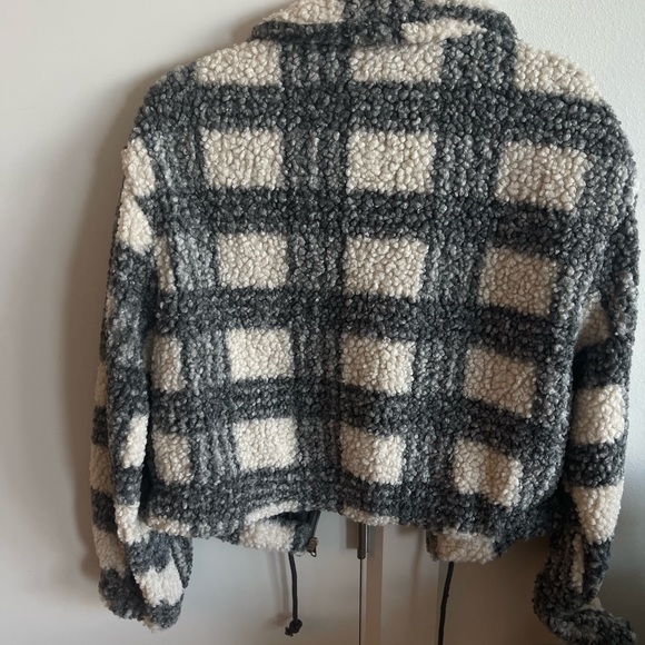 Plaid Fleece Crop Jacket - Picture 2 of 2